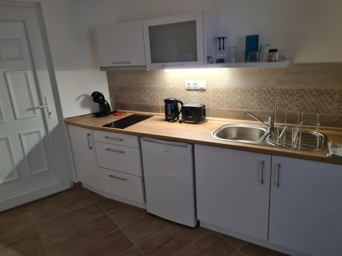 City Center Apartmanhaz 埃格尔 外观 照片